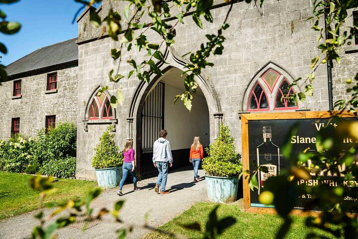 Distillerie de whiskey irlandais de Slane dans le comté de Meath